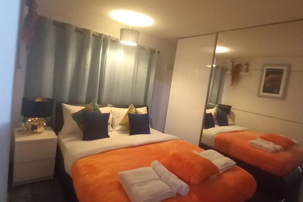 Golden Plush Suites - Beautiful Luxury 3 Bed House In Leicester Extérieur photo