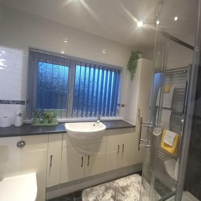 Golden Plush Suites - Beautiful Luxury 3 Bed House In Leicester Extérieur photo