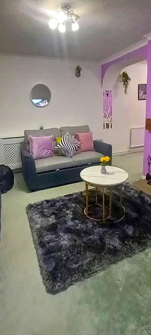 Golden Plush Suites - Beautiful Luxury 3 Bed House In Leicester Extérieur photo